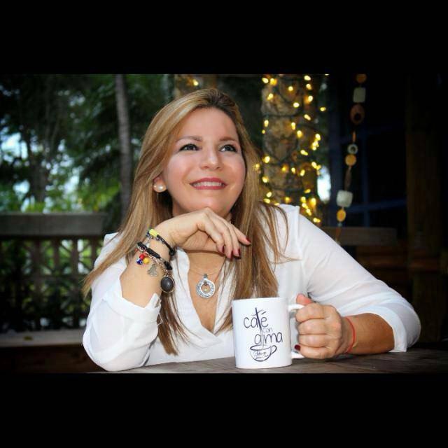 Adriana García Croes Consteladora
